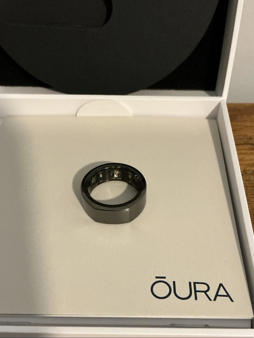 Oura ring 3 heritage Black Wireless Charging Dock with Cable